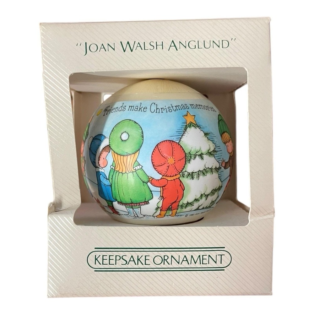 Joan Walsh Anglund 1982 Hallmark Unbreakable Satin‎ Ornament